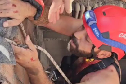 Damdan havalandırma boşluğuna düşen boyacıyı itfaiye ekipleri kurtardı