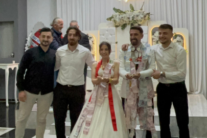 Düğünde geline 55 kiloluk madeni para sürprizi