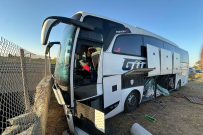 Tarsus’ta otobüs kazası: 13 kişi yaralandı