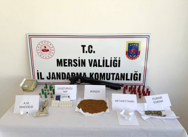 Mersin Bozyazı'da jandarmadan yasaklı madde operasyonu 1 kişi tutuklandı 2