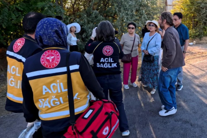 Turistleri taşıyan midibüse tır çarptı, 5 turist yaralandı
