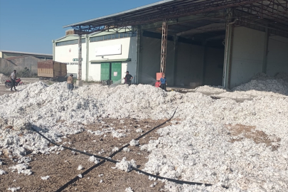 Adana’da çırçır fabrikası deposunda çıkan yangın kontrol altına alındı