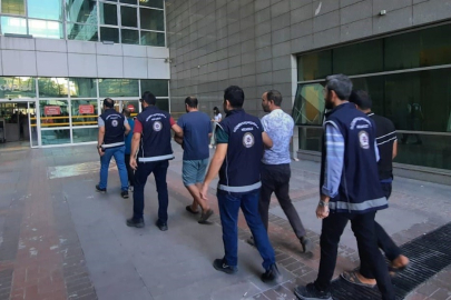 Mersin’de göçmen kaçakçılığı operasyonu: 4 organizatör tutuklandı, 14 göçmen deport edildi