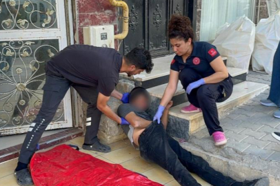 Madde bağımlısı kaldırıma yığılıp kaldı