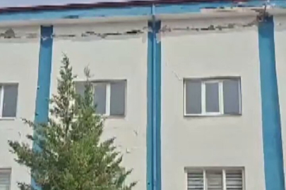Simav’daki 5.4 büyüklüğündeki deprem Hisarcık Belediye binasında hasara yol açtı