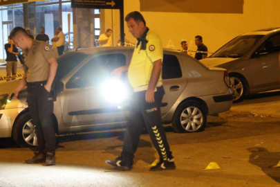 Adana’da oto galeriye silahlı saldırı