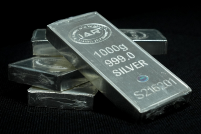 Gümüş 14 yılın zirvesine çıktı: Ons 47,17 dolar, gram 63,07 TL