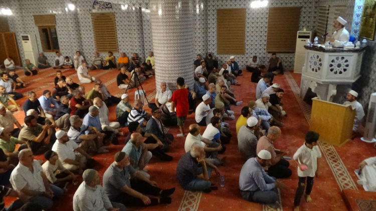 Mersin’in Erdemli ilçesinde Sakal-ı Şerif ziyarete açıldı 2