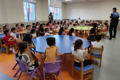 Adana İl Emniyet Müdürlüğü’nden miniklere güvenlik eğitimi