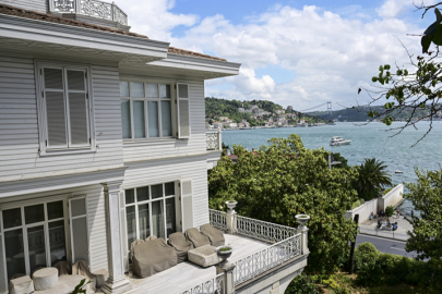 FETÖ firarisi Akın İpek'in Boğaz'daki 'Beyaz Köşk'ü 1 milyar 116 milyon TL bedelle satıldı