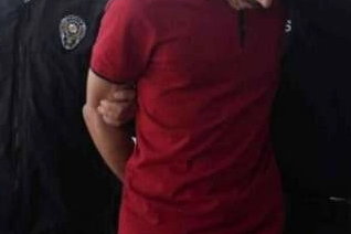 Markete köpeğiyle giren kadını yumruklayan şahıs adli kontrolle serbest bırakıldı