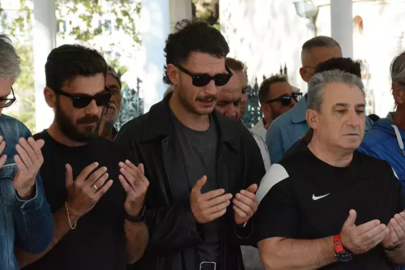 Oyuncu Uraz Kaygılaroğlu'nun acı günü: Babaannesi vefat etti