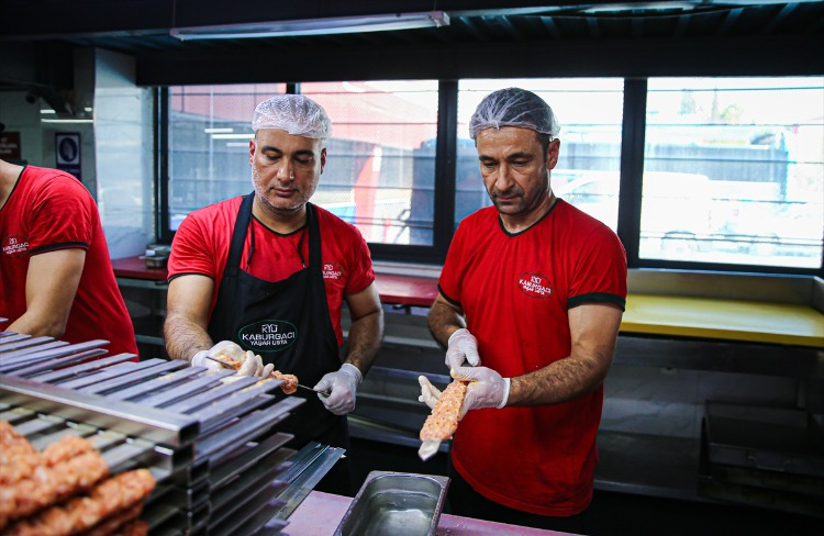 Adanalı kebapçılar festivale hazır