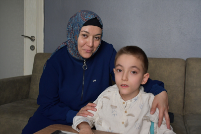 Adana’da öğretmenlikten vazgeçen Anne, hayatını Serebral Palsili oğluna adadı
