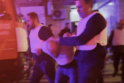 Eski eşini darbeden şahıs çocuklarını bıçakla rehin aldı