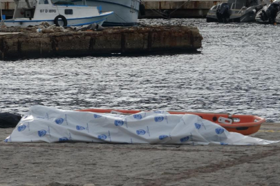 Antalya’da denizde erkek cesedi bulundu