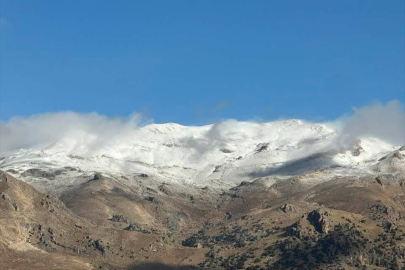 Antalya'ya kar yağdı