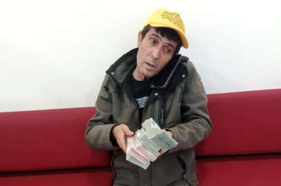 180 bin TL’yi dolandırıcılara kaptıracakken polis engelledi