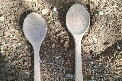 Diyarbakır'da mezarlıklardan çıkan büyüler şoka uğrattı