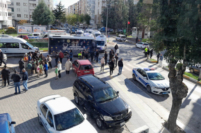 Çorum’da halk otobüsü kamyona çarptı: 22 yaralı