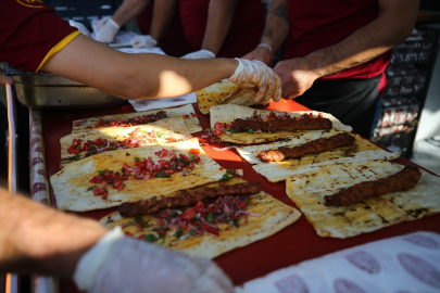 Adana Lezzet Festivali ikinci gününde yoğun katılımcı bekliyor