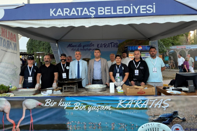 Karataş Belediyesi, festivalde doğal deniz ürünlerini tanıttı