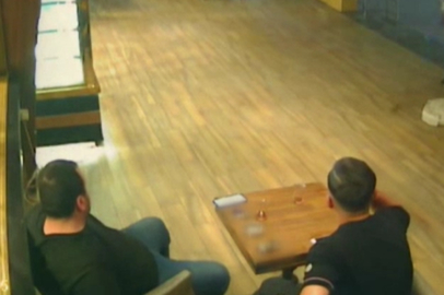 Adana’da pastaneye el bombası dehşeti! O anların görüntüsü ortaya çıktı