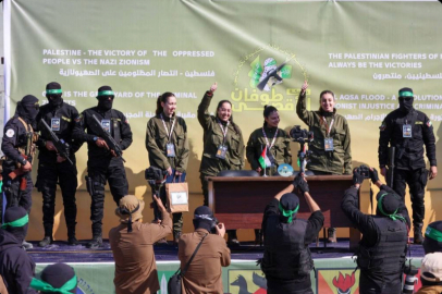 Gazze'de rehine takası başladı: İlk rehine teslim edildi