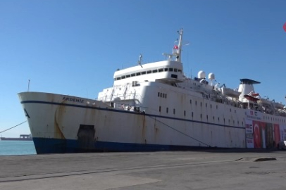 17. İyilik Gemisi, Bakan Yerlikaya'nın katıldığı törenle Gazze'ye uğurlandı