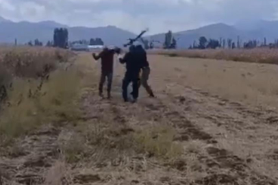 Kızının gözü önünde babayı darbettiler: Olay anı kamerada