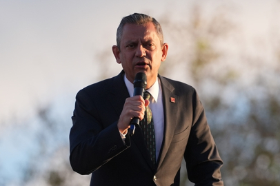 CHP lideri Özgür Özel: ''Kredi kartı borçlarının faizlerini sileceğiz''