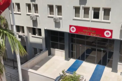 Kuyumcuyu 'FETÖ' ile korkutup 10 milyon TL dolandıran şüpheli tutuklandı