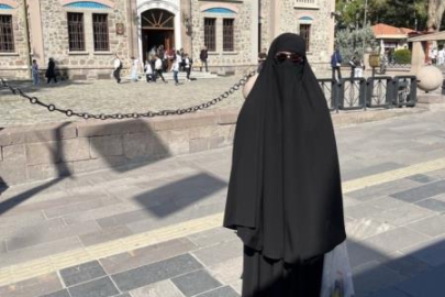 Ankara’da çarşaf giyen erkek gözaltına alındı