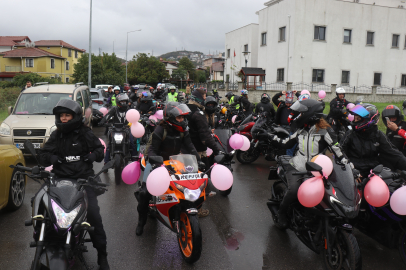 Motorları farkındalık için çalıştı: Meme kanserine karşı gaz açtılar