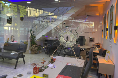 Antalya Serik’te kanlı çatışma: 2 ölü, 1 yaralı – Silahlı kavga kamerada