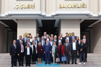 İçişleri Bakan Yardımcısı Sağlam, muhtarlarla bir araya gelerek mahalle sorunlarını masaya yatırdı