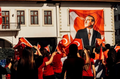 28 Ekim okullar ve üniversiteler yarım gün mü, tatil mi? 28-29 Ekim kapalı yerler