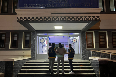 Mersin’de sanayi sitesinde 5 aracı kundaklayan şüpheli yakalandı