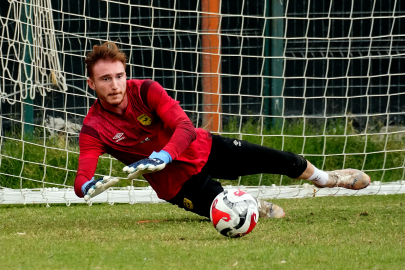 Sarı-siyahlı Adana 01 FK, moral peşinde