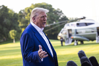 Trump'tan Çin'e yüzde 155 tarife resti! Putin görüşmesi için ise 'zaman kaybı' yorumu