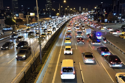 İstanbul'un trafik yoğunluğu yüzde 87'ye çıktı