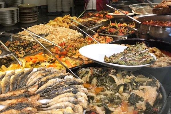 İstanbul’un En Meşhur Sokak Lezzetleri Ziyaretçilerini Bekliyor