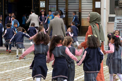 Son dakika: İstanbul'da bugün okullara yağış tatili!