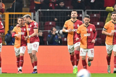 Galatasaray, Göztepe karşısına tek değişiklikle çıktı