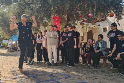 Kuşaklar arası dostluk: Öğrencilerden kalpleri ısıtan ziyaret
