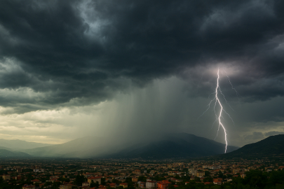 Meteorolojiden yeni uyarı: Hangi bölgelerde sağanak, sel ve kar bekleniyor?