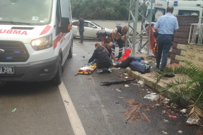 Hatay’da servis minibüsüyle çarpışan motosiklet devrildi: 16 yaşındaki genç yaşamını yitirdi