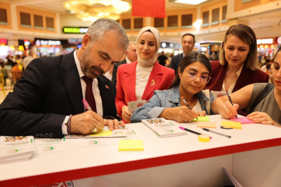 Adana’da “Ailemle Güçlüyüm” bilinçlendirme standı açıldı