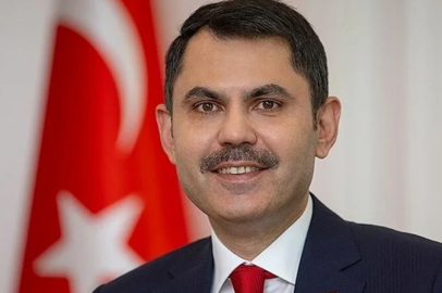 Bakan Kurum: "Sındırgı'da 80'i konut 127 bağımsız bölümün ağır hasarlı olduğunu belirledik"