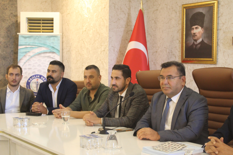 Sağlık-Sen Adana Şube Başkanı ve Memur-Sen Adana İl Temsilcisi Bekir Nennioğlu